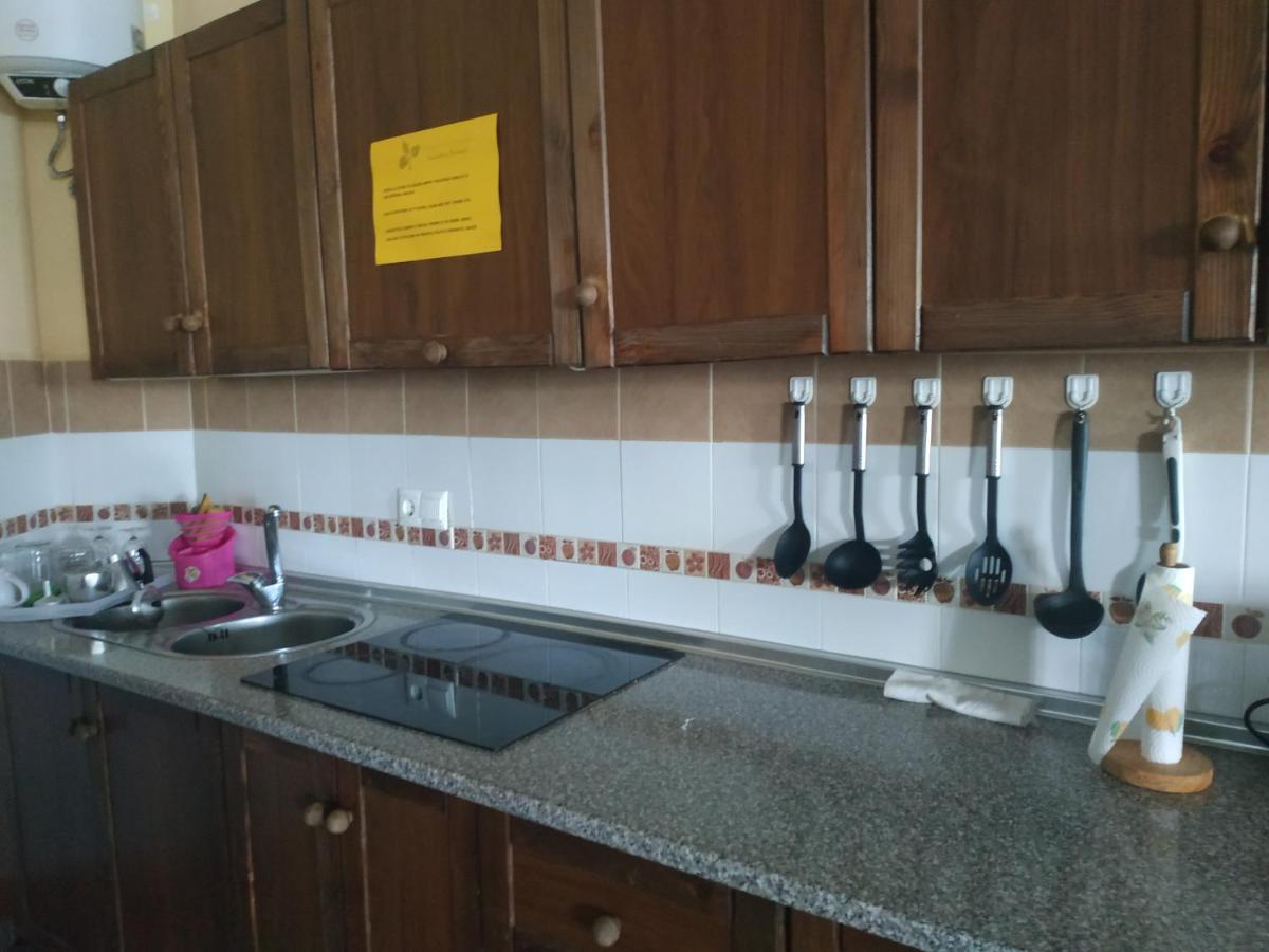 Albergue Las Moreras Монестерио Екстериор снимка