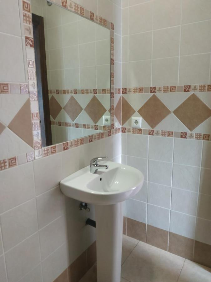 Albergue Las Moreras Монестерио Екстериор снимка
